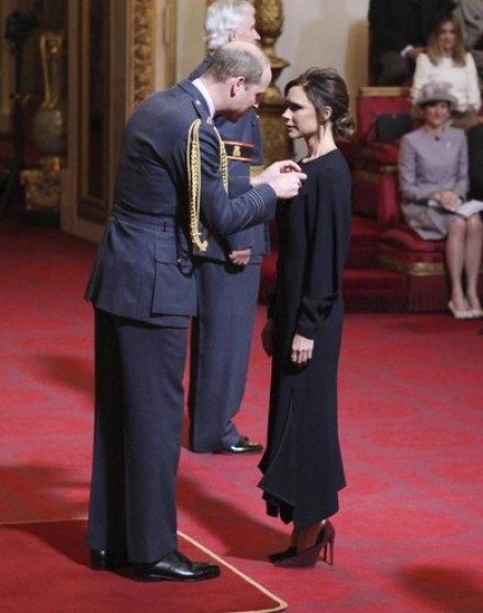 Victoria Beckham premiata dal Principe William